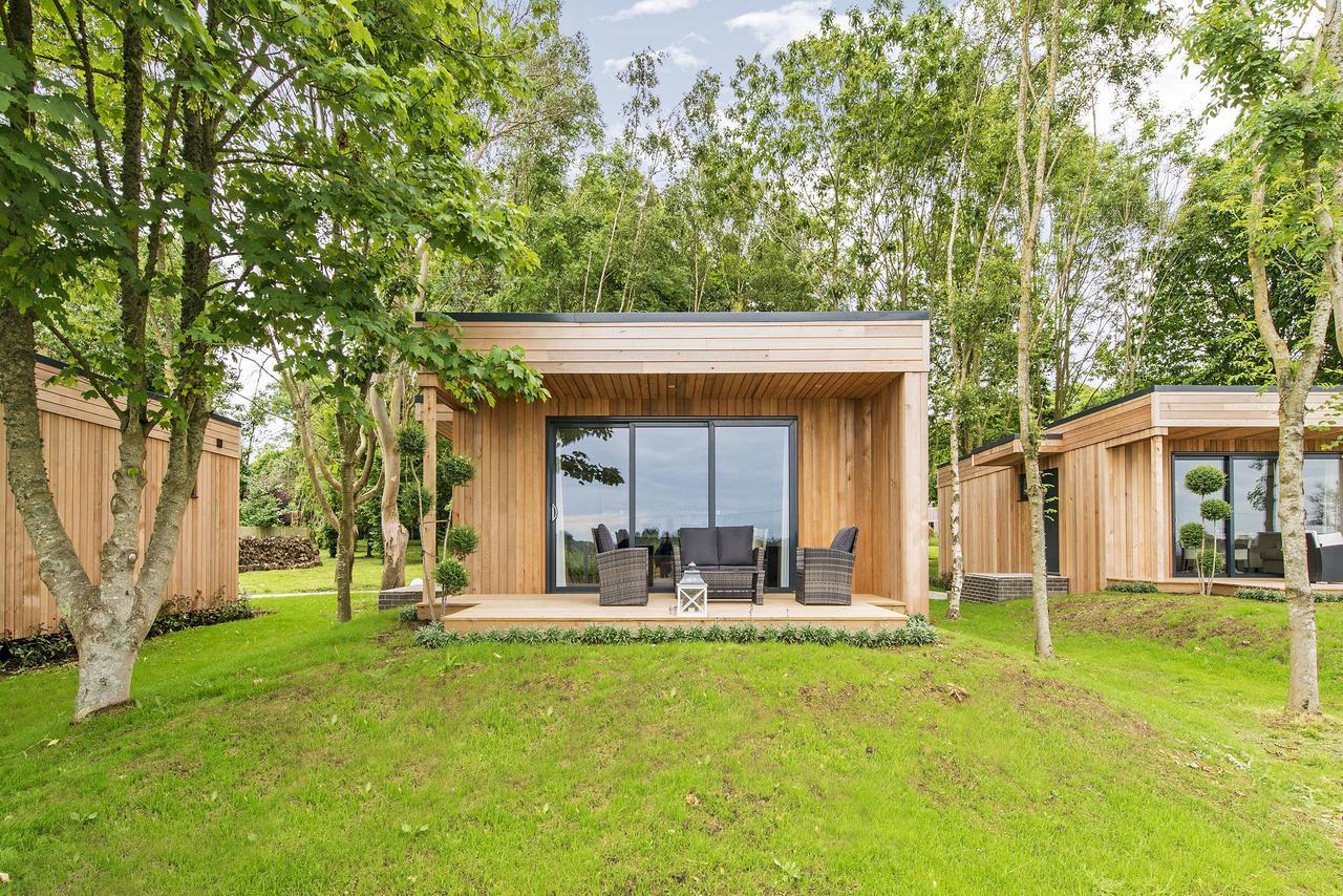 Tinwood Estate Vineyard Lodges Chichester Bagian luar foto
