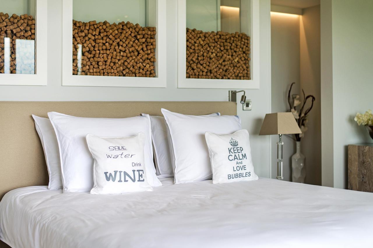Tinwood Estate Vineyard Lodges Chichester Bagian luar foto